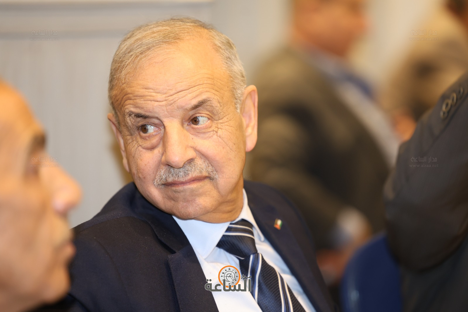 Madar Al-Saa Images 0.7165530401809844