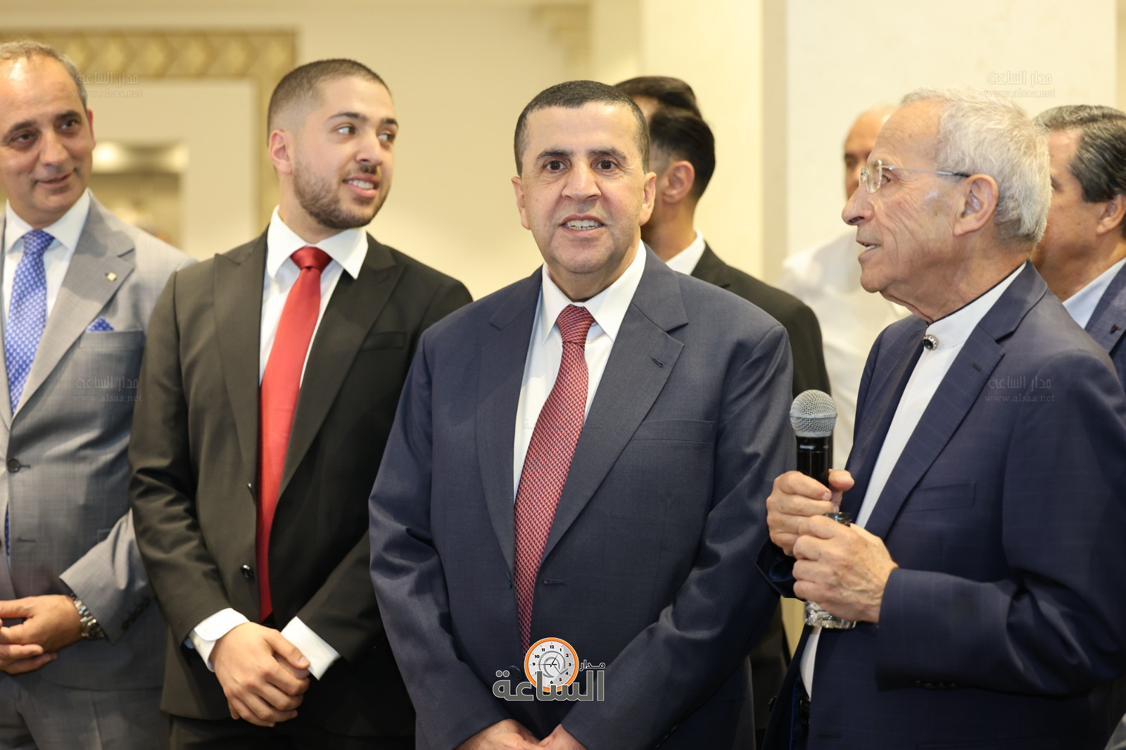 Madar Al-Saa Images 0.044622397820760495