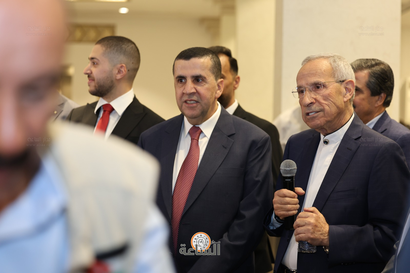 Madar Al-Saa Images 0.4119561373405124