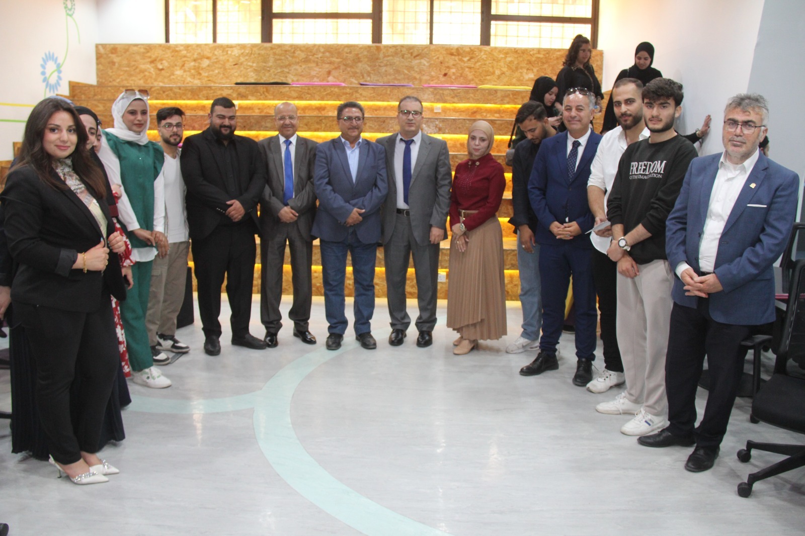 Madar Al-Saa Images 0.15092176759422116