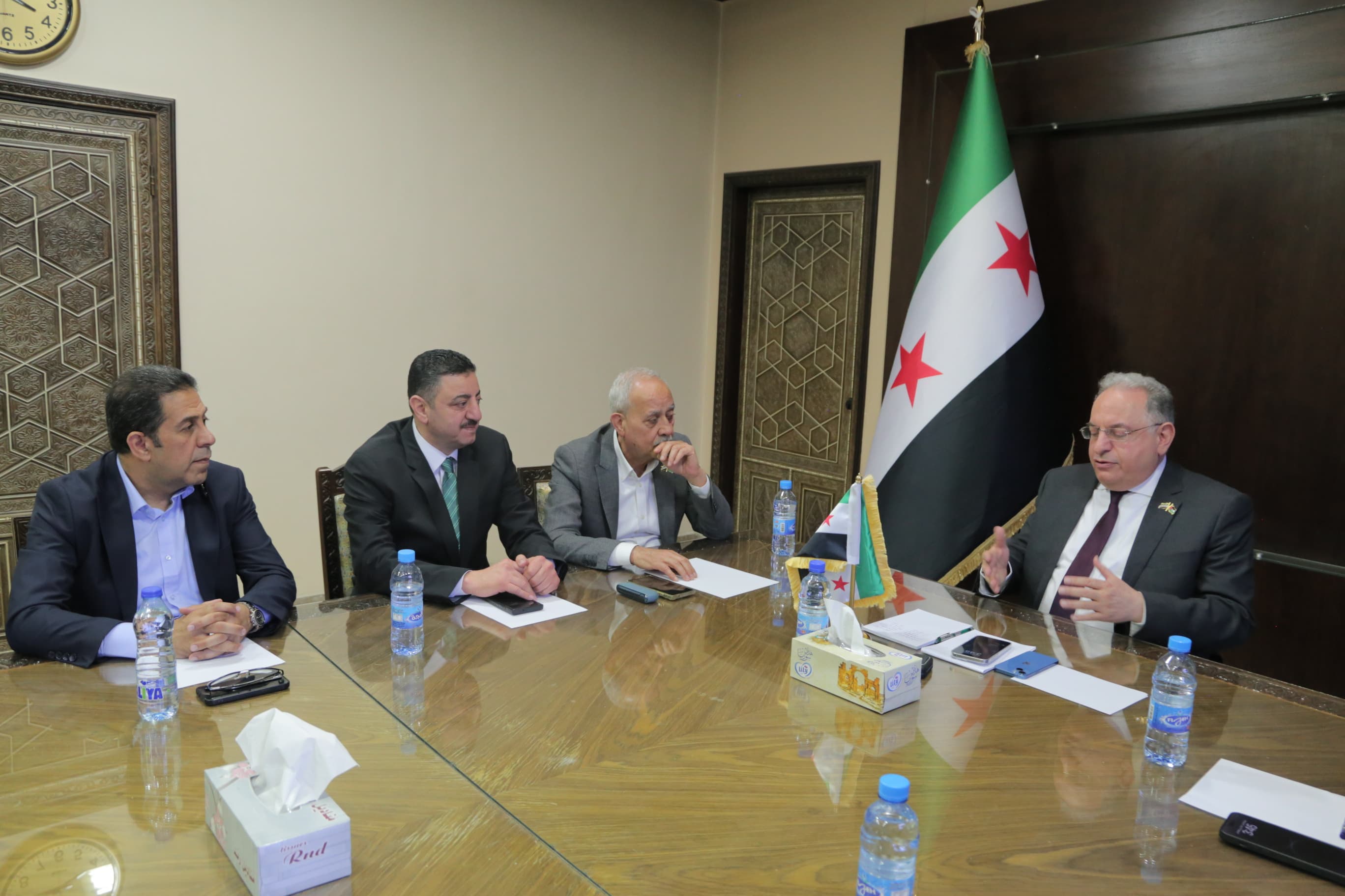 Madar Al-Saa Images 0.7899642992018788