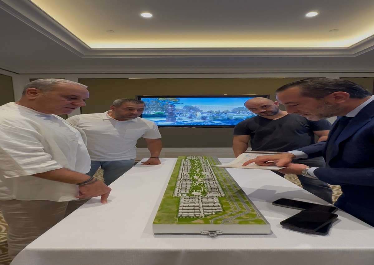 Madar Al-Saa Images 0.4504194583165352