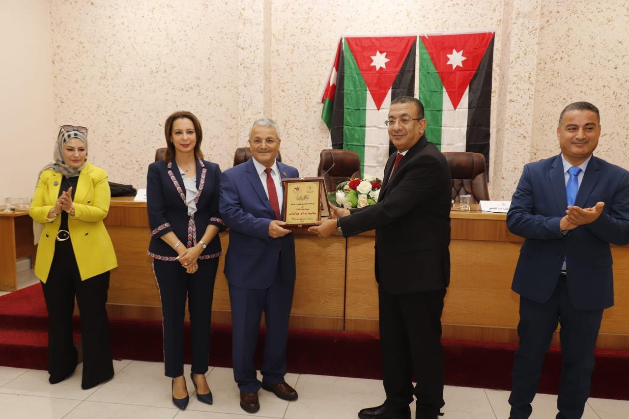 Madar Al-Saa Images 0.15936196651945367