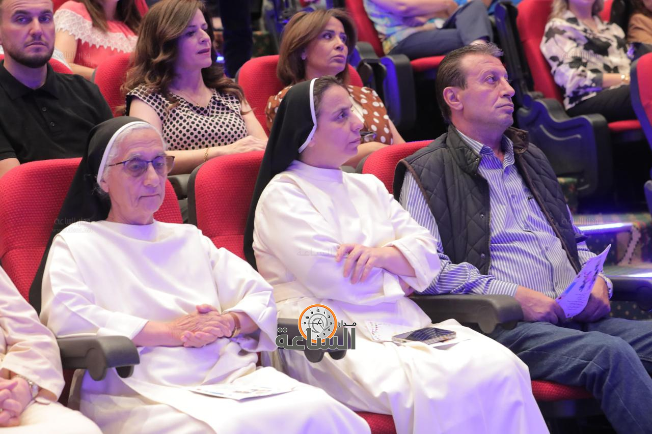 Madar Al-Saa Images 0.972428640344832