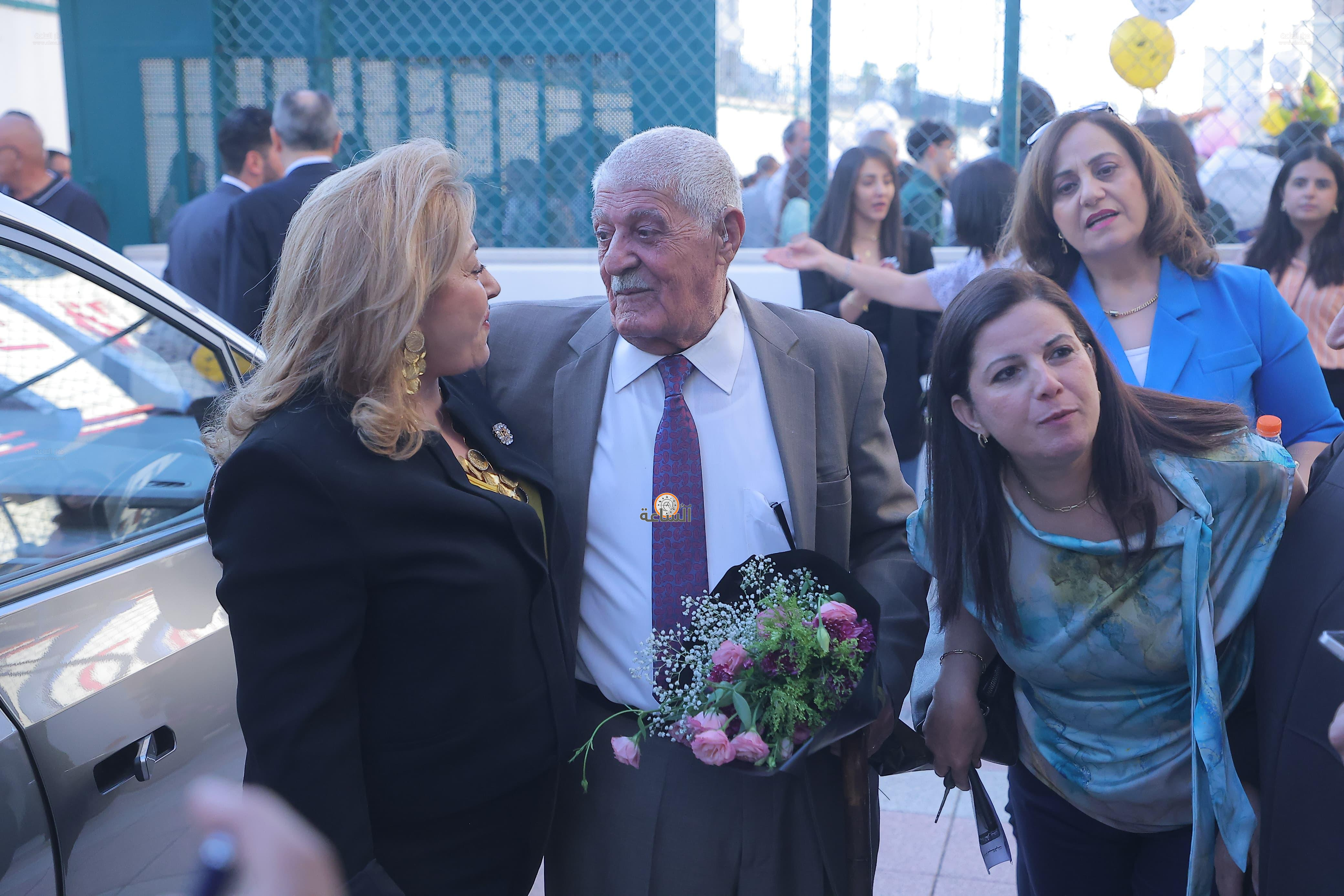 Madar Al-Saa Images 0.05732347241748714