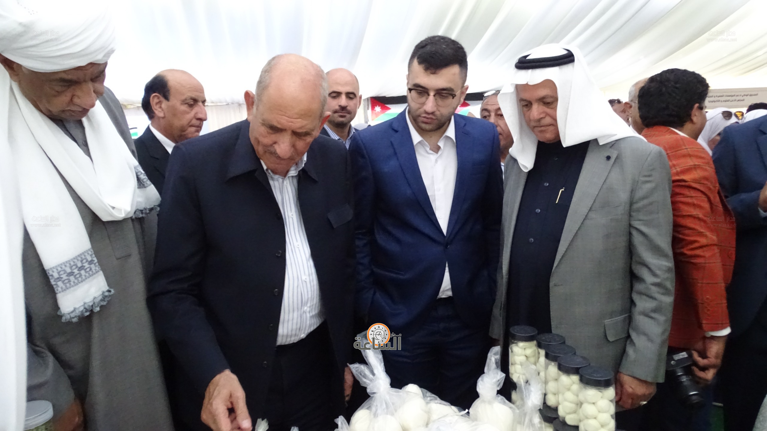 Madar Al-Saa Images 0.766467528985665