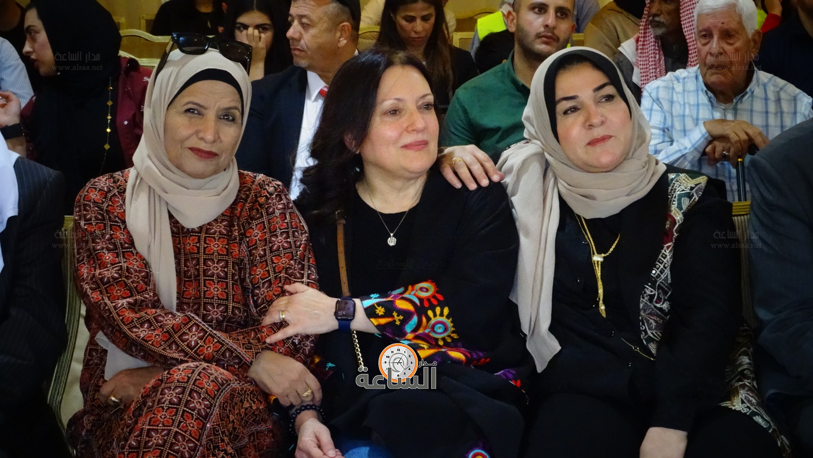 Madar Al-Saa Images 0.5812558473444996