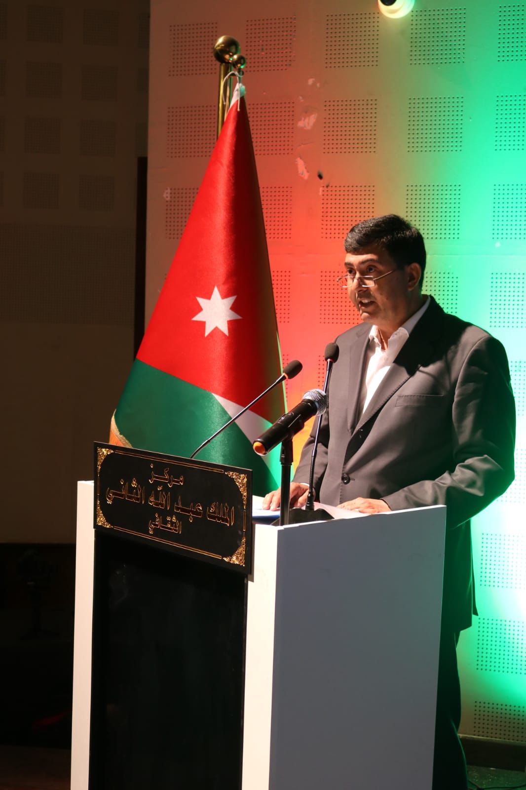 Madar Al-Saa Images 0.1785071081687638