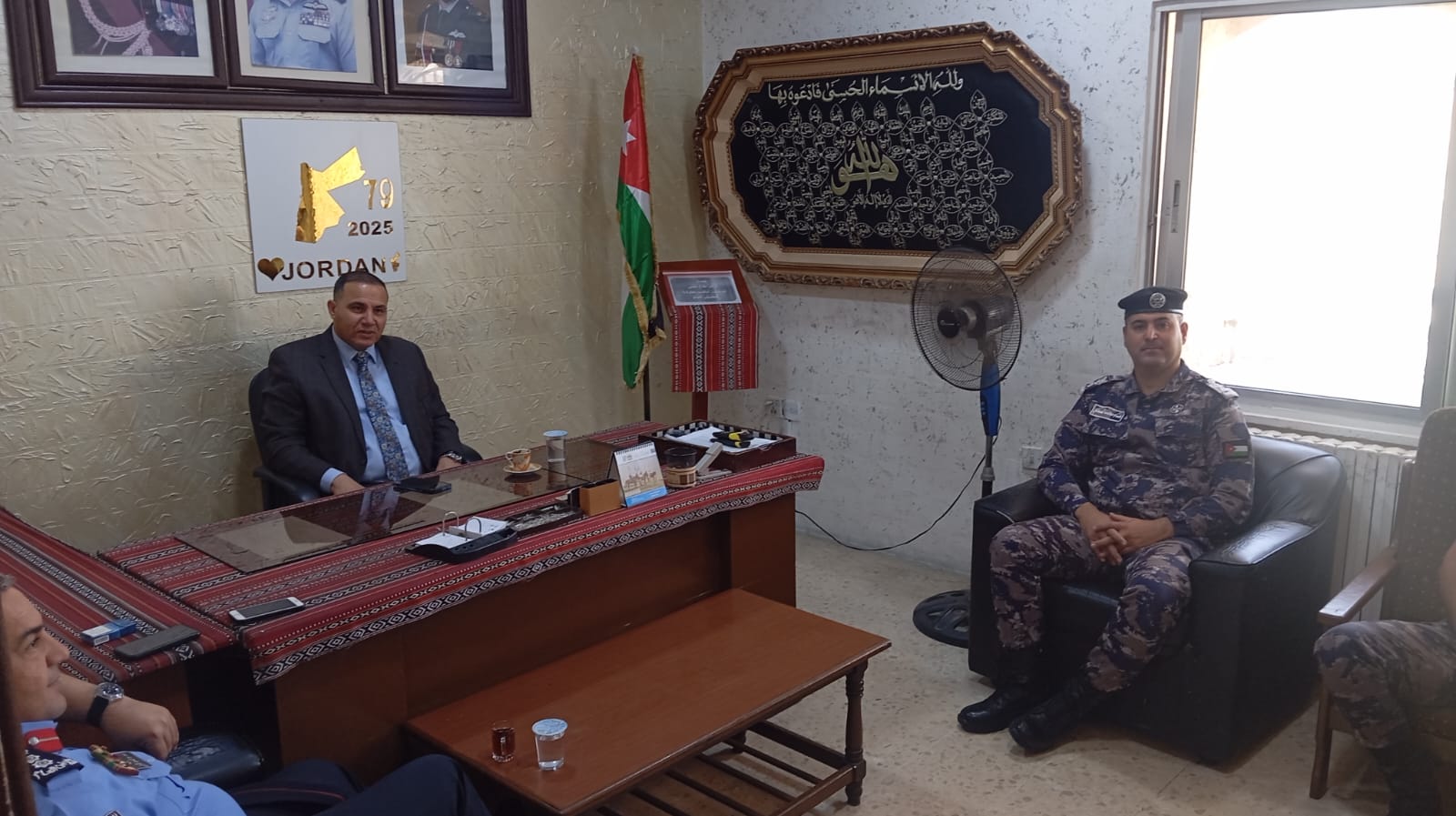 Madar Al-Saa Images 0.5715890899186754