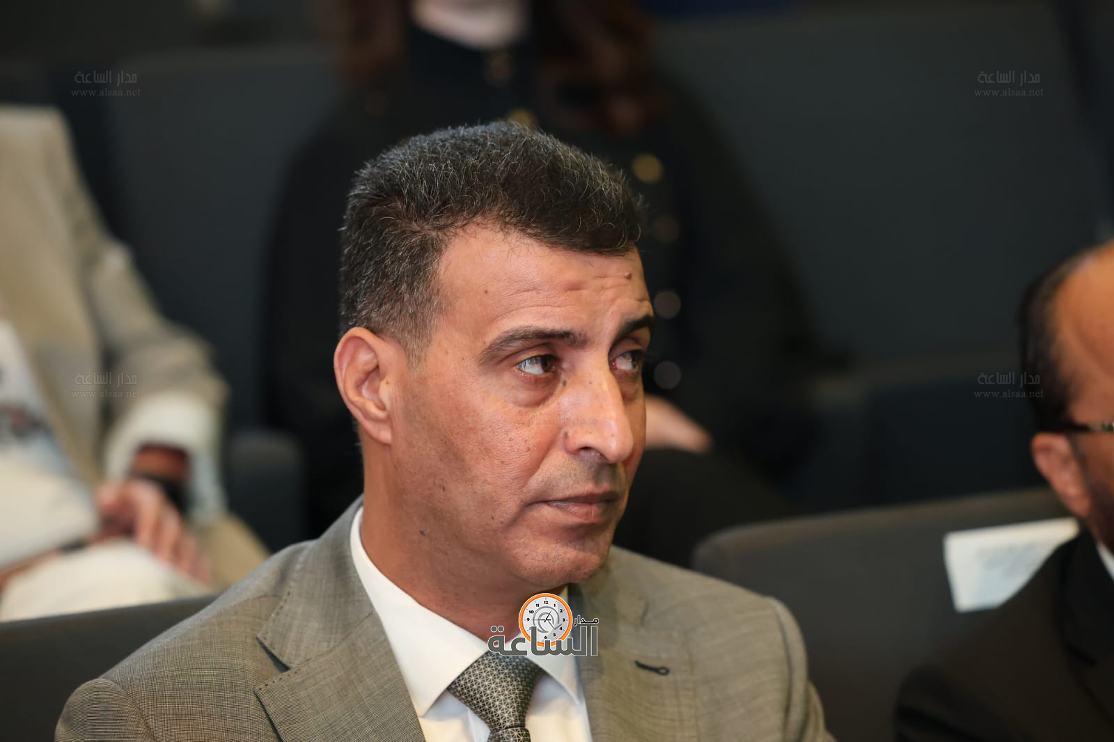 Madar Al-Saa Images 0.05805631982210091