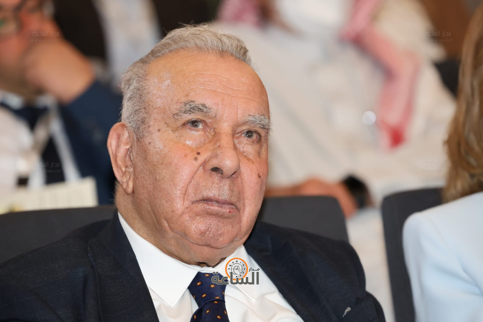 Madar Al-Saa Images 0.0124466370466636