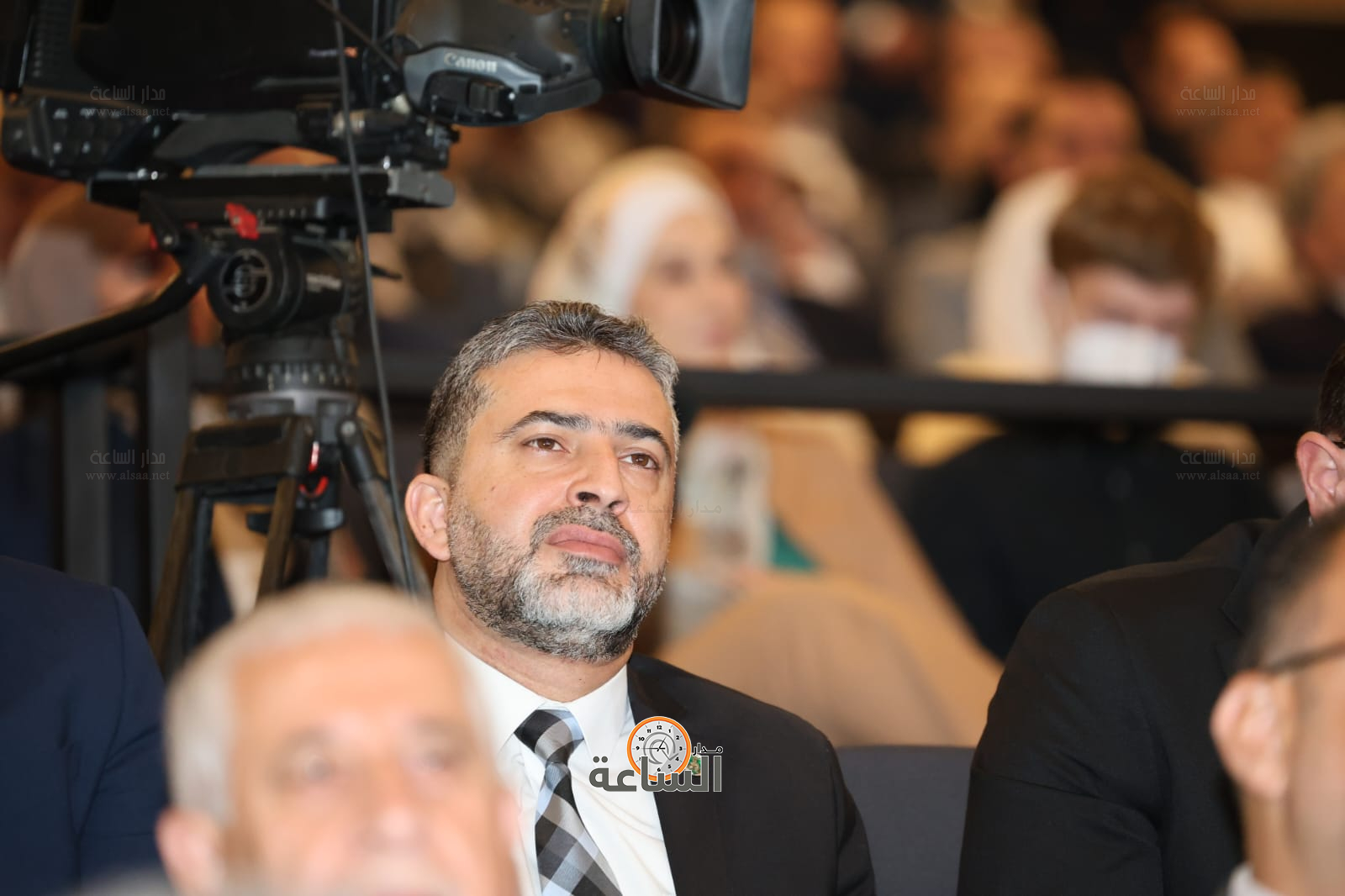 Madar Al-Saa Images 0.9337229573321846