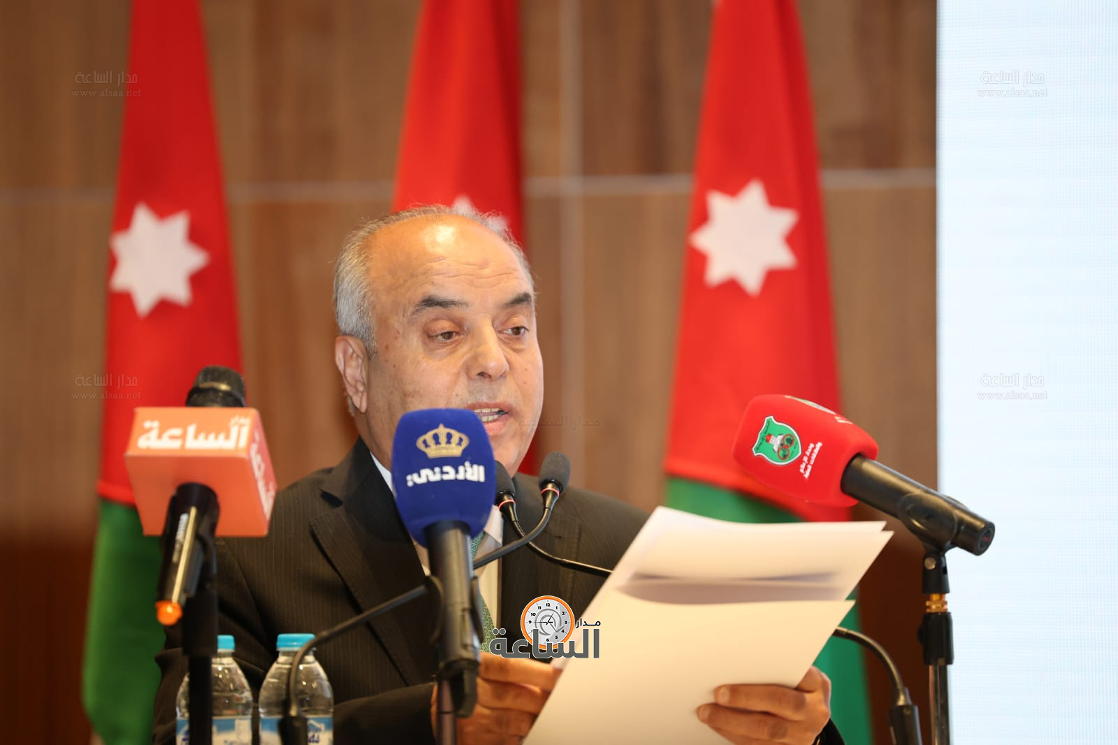 Madar Al-Saa Images 0.4767717902992734