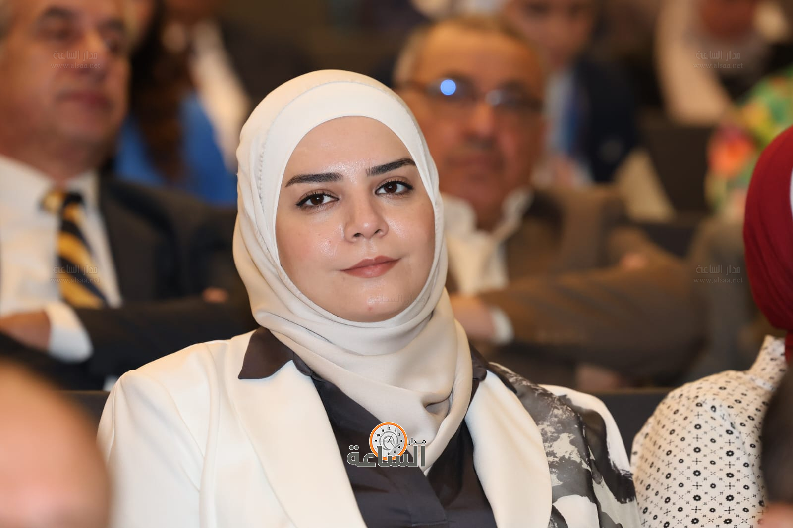 Madar Al-Saa Images 0.345912318242252