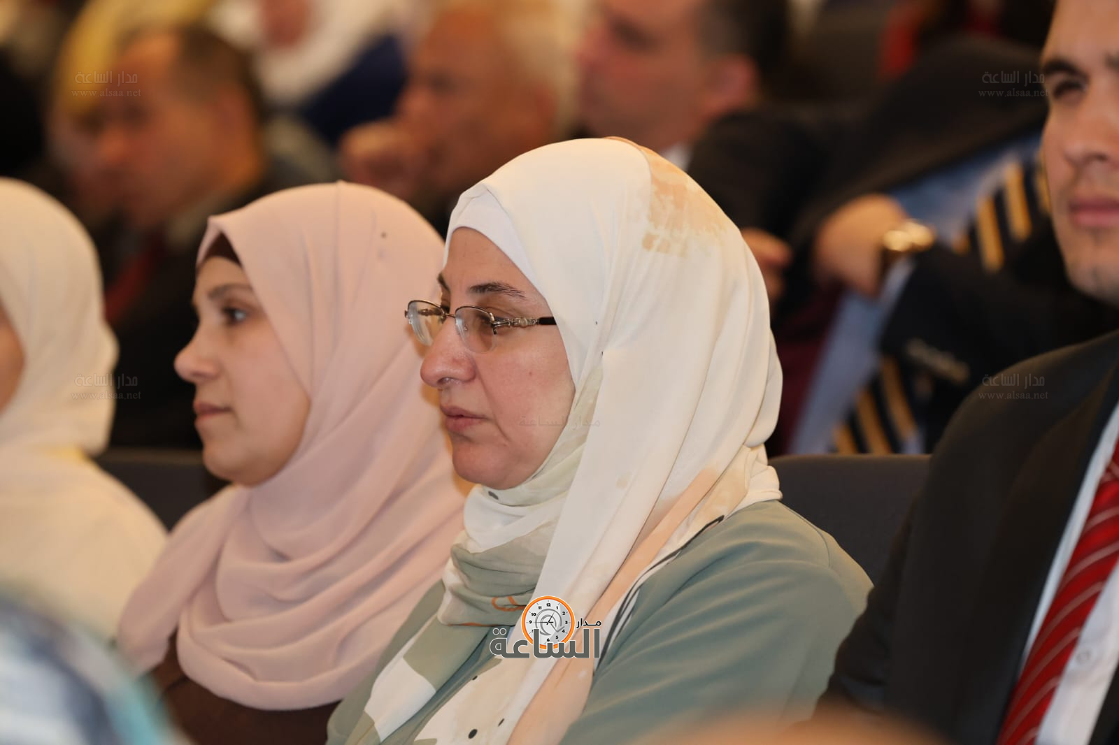 Madar Al-Saa Images 0.8240008978211034