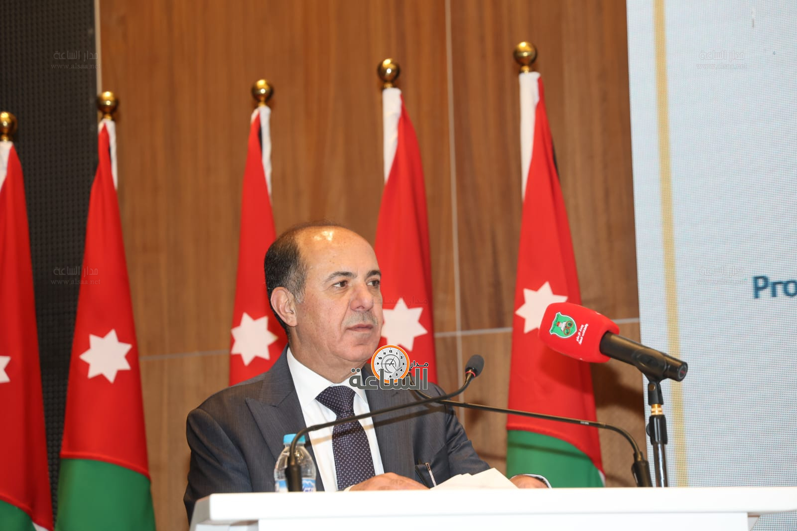 Madar Al-Saa Images 0.9946503430030086