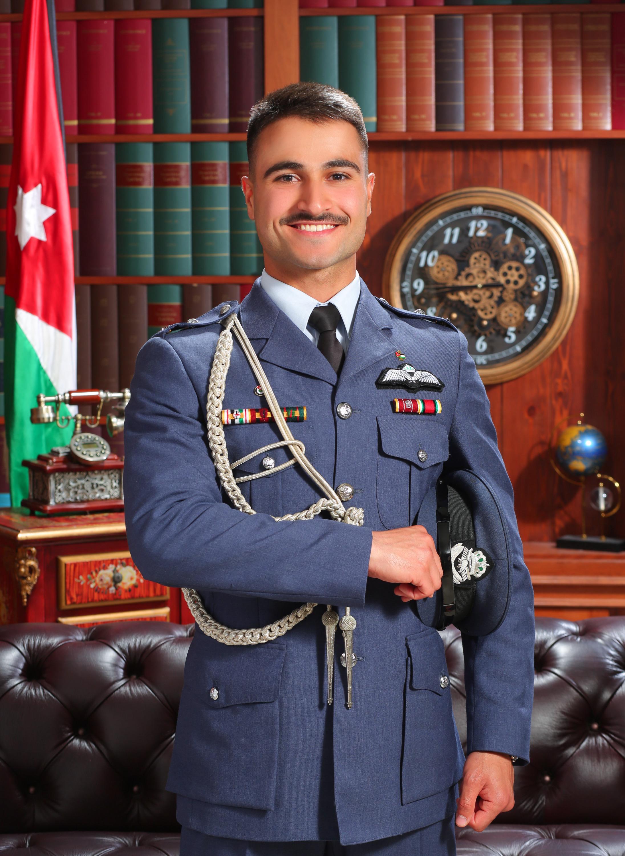 Madar Al-Saa Images 0.5865615775160257