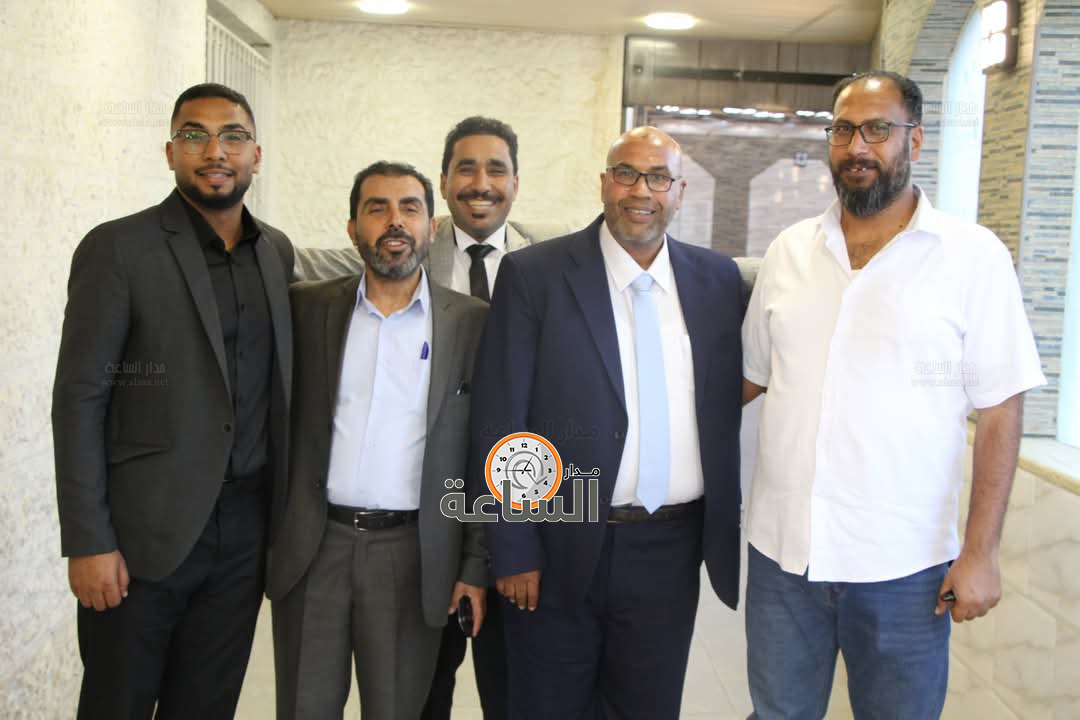 Madar Al-Saa Images 0.04974395680727417