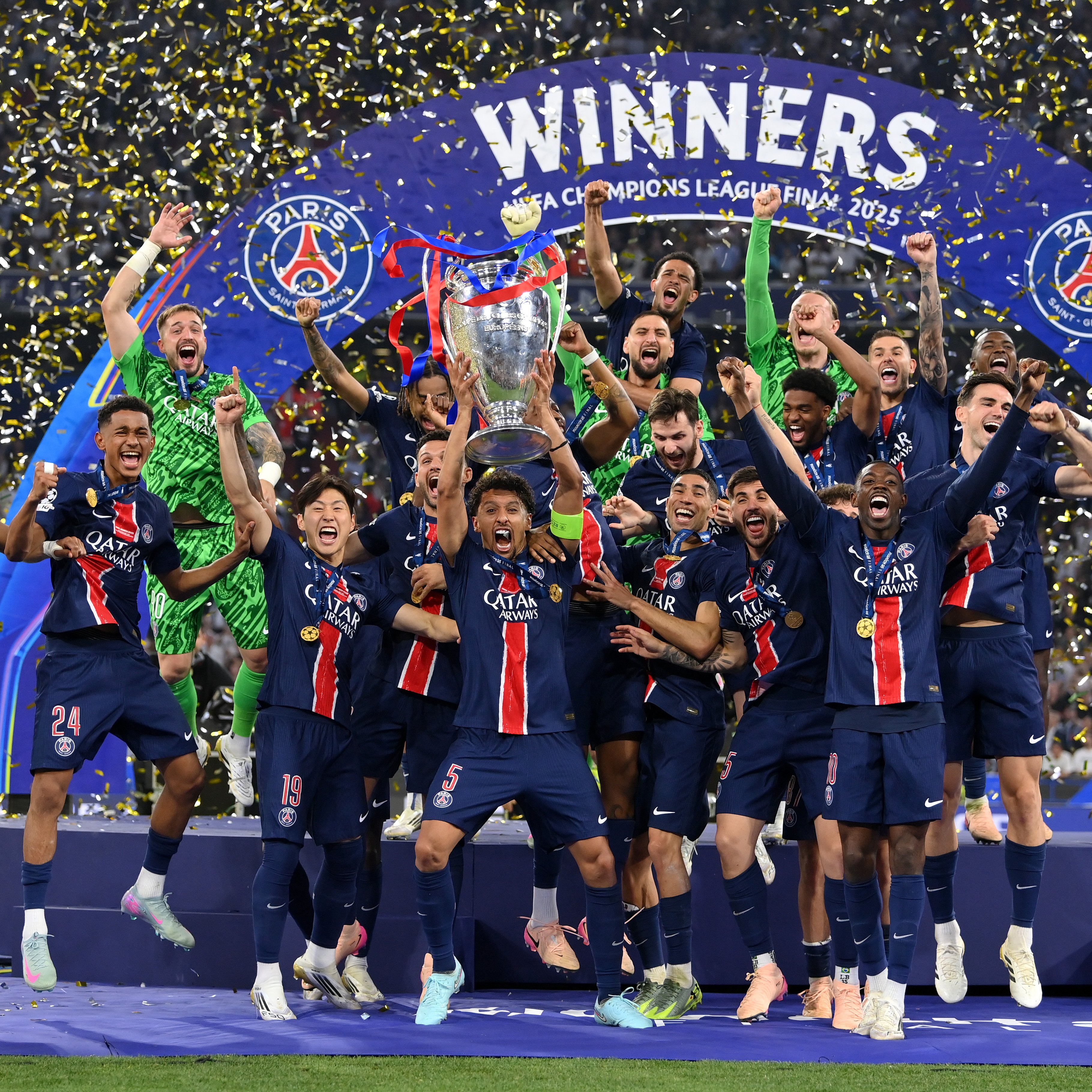 Madar Al-Saa Images 0.4416388559150095