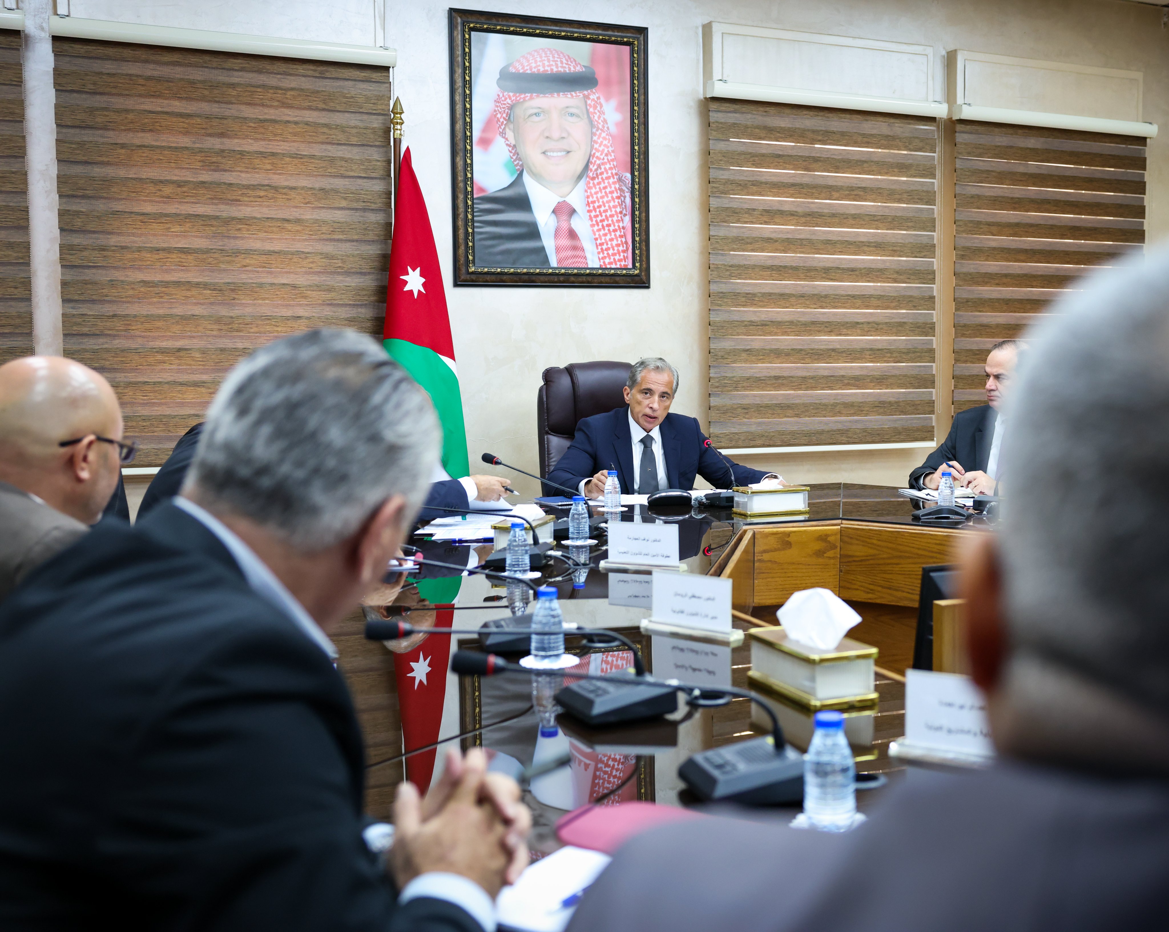 Madar Al-Saa Images 0.445792090289427