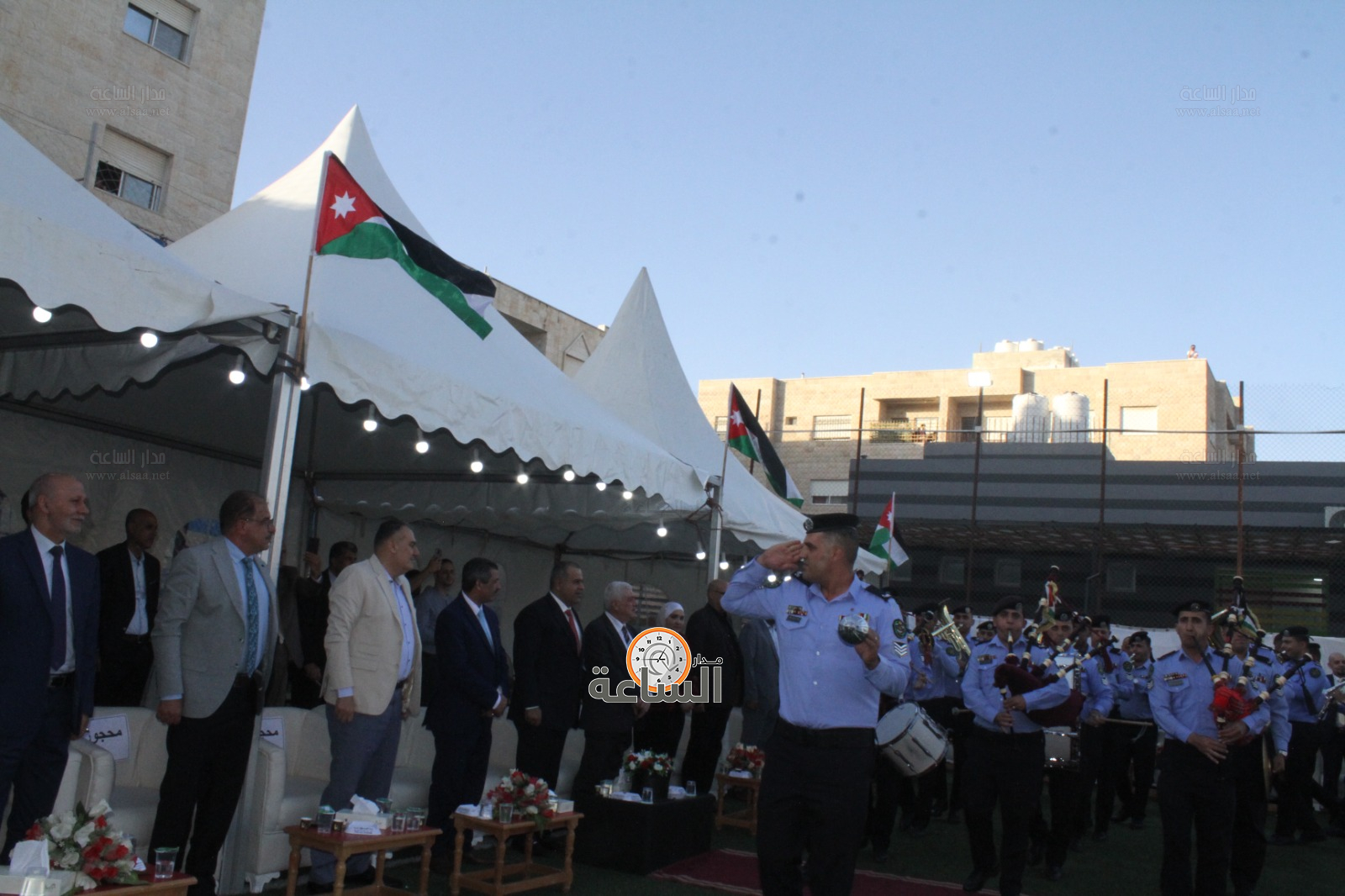 Madar Al-Saa Images 0.7123939315482875