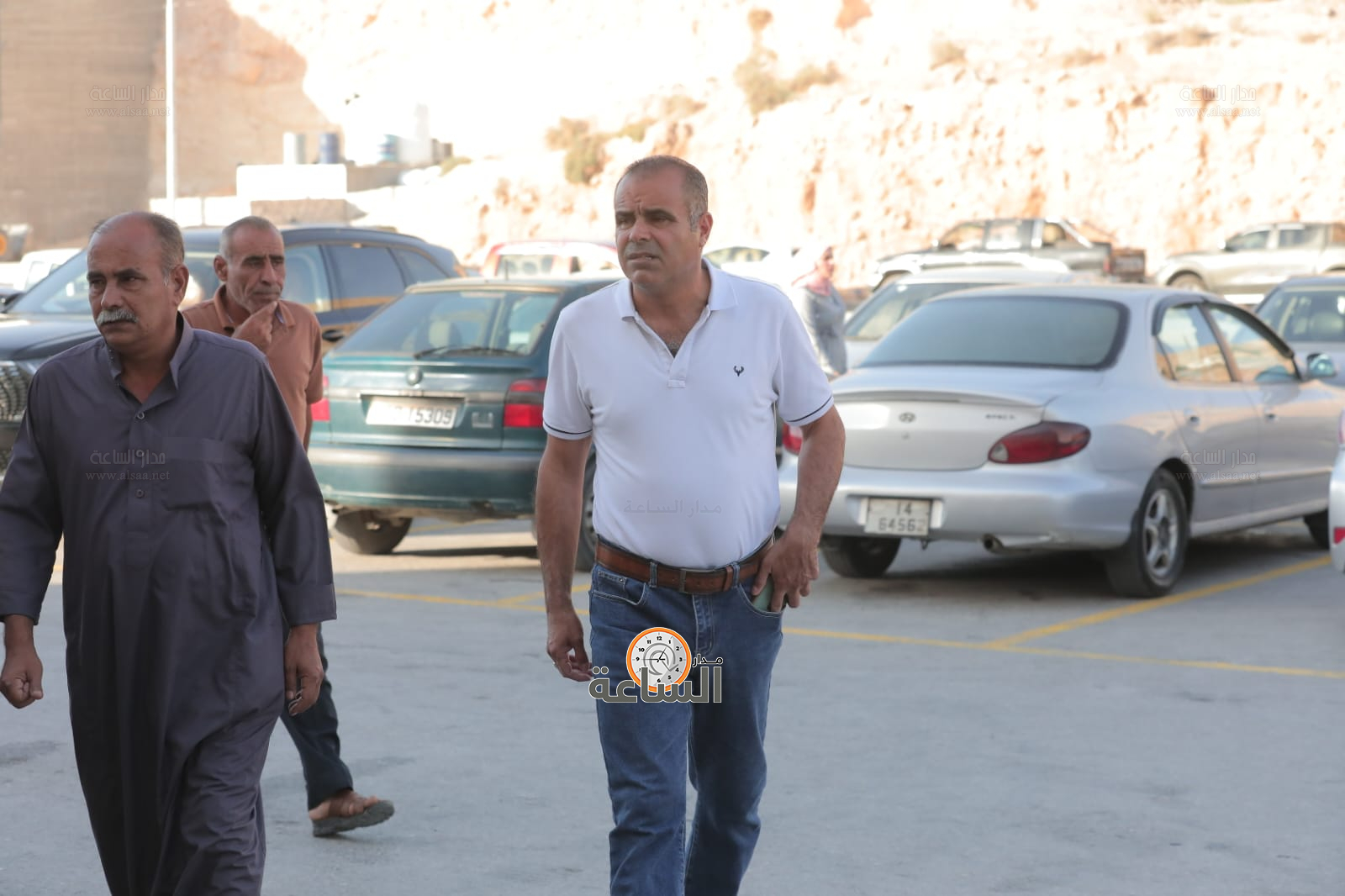 Madar Al-Saa Images 0.5659912323881797