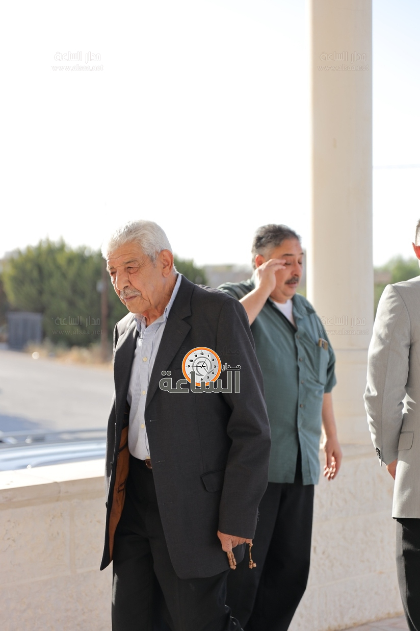 Madar Al-Saa Images 0.17109381602079488