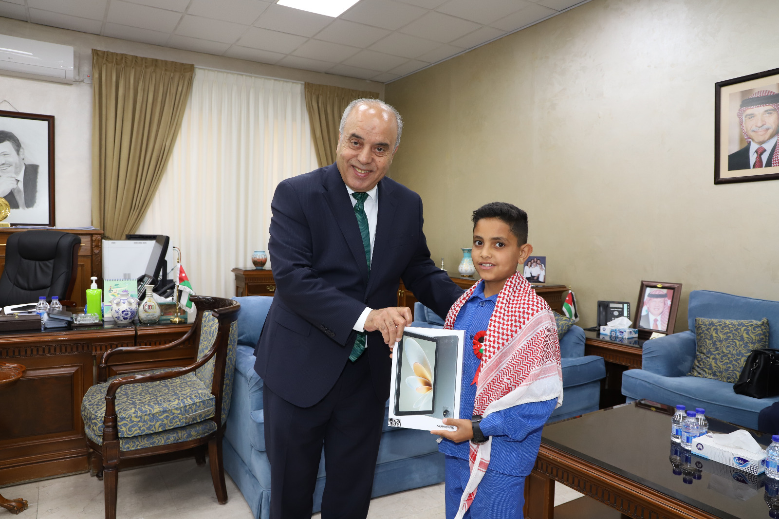 Madar Al-Saa Images 0.07383971003109535