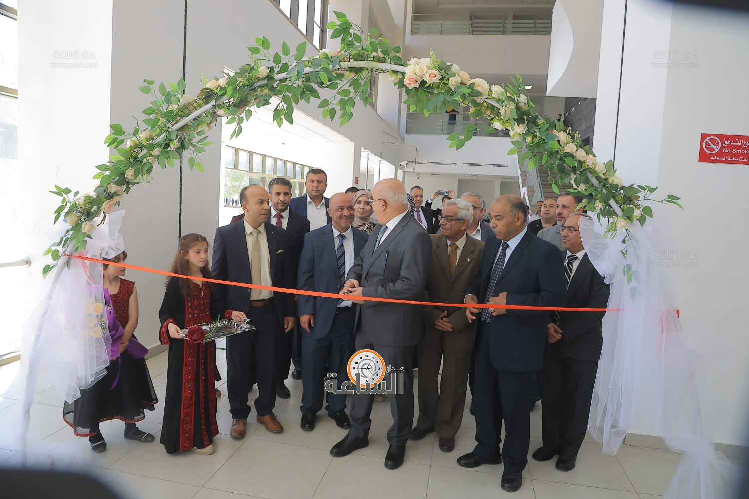 Madar Al-Saa Images 0.895643217330393