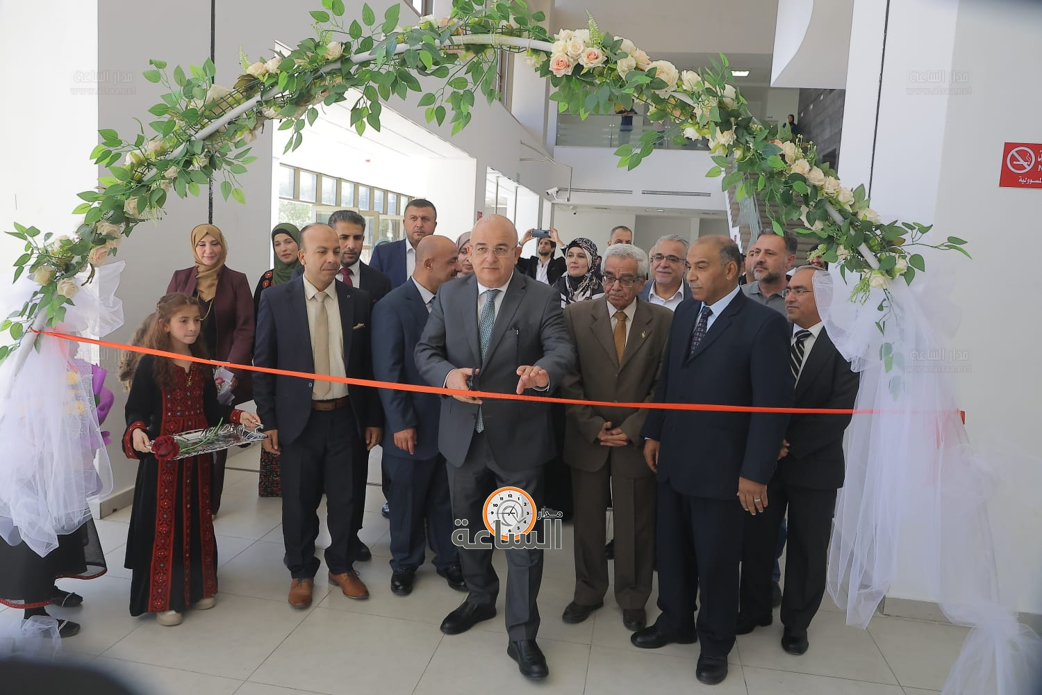 Madar Al-Saa Images 0.3381026901225098