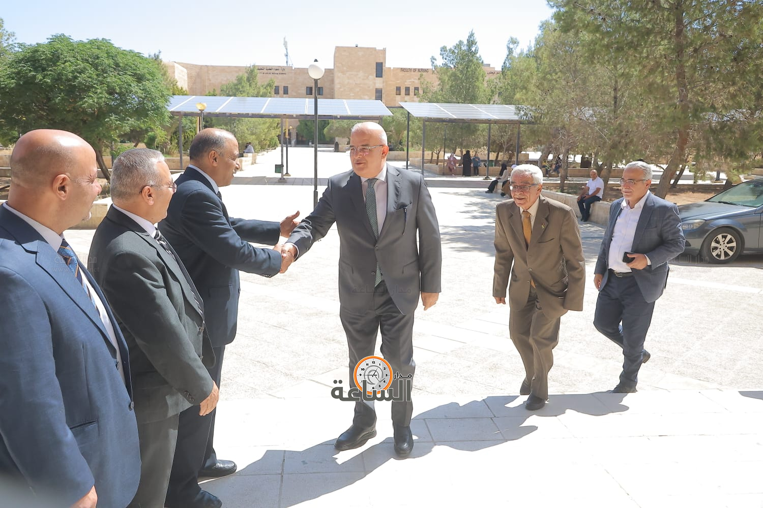 Madar Al-Saa Images 0.04078202924829488