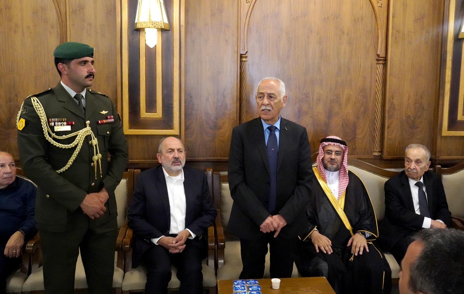 Madar Al-Saa Images 0.059099814938073036