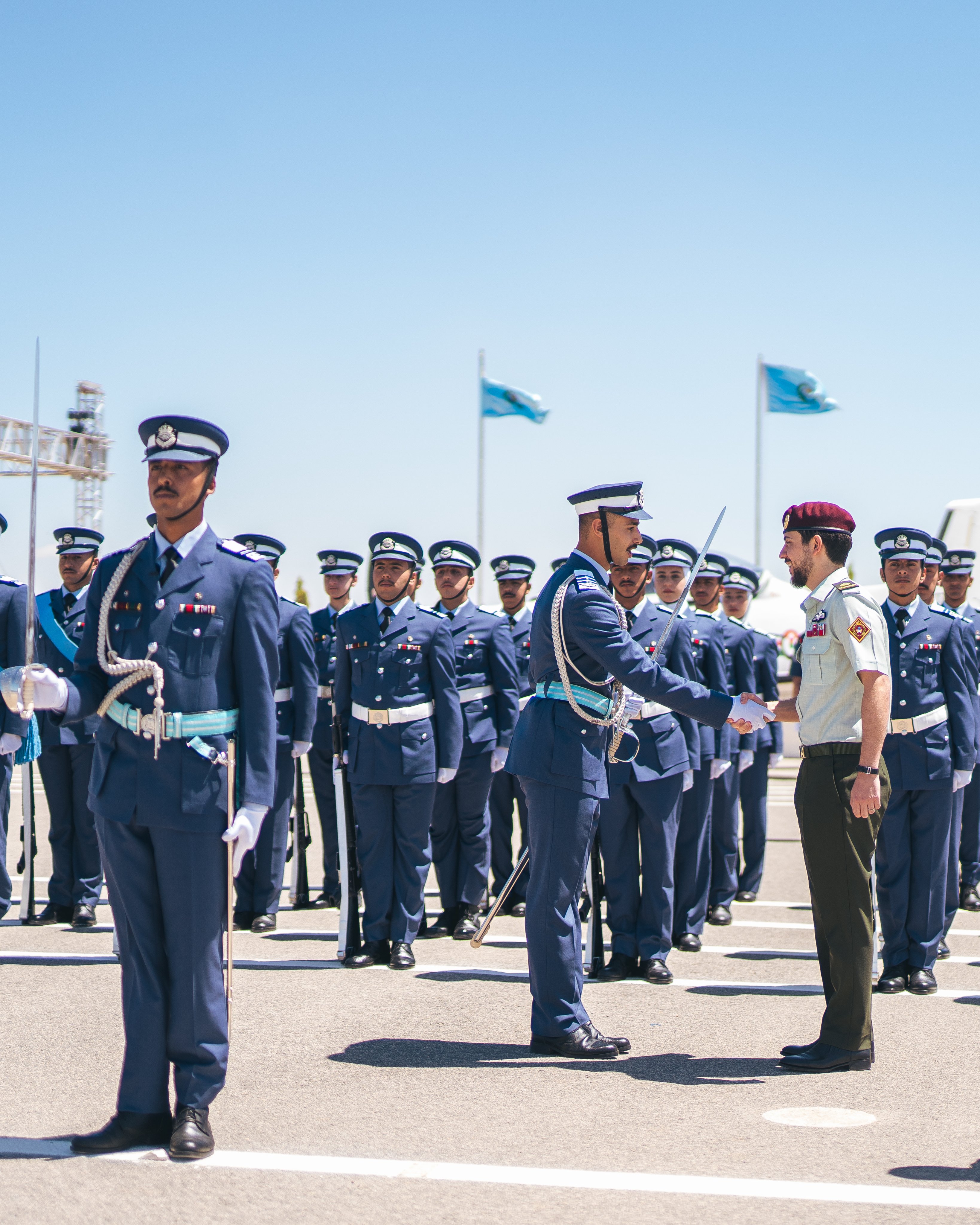 Madar Al-Saa Images 0.8753424578493537