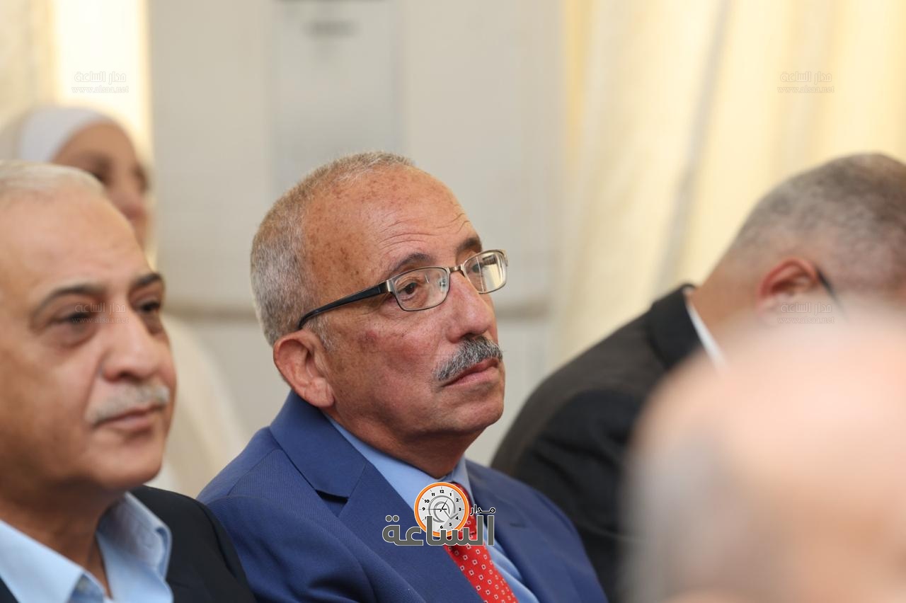 Madar Al-Saa Images 0.8810172254126365