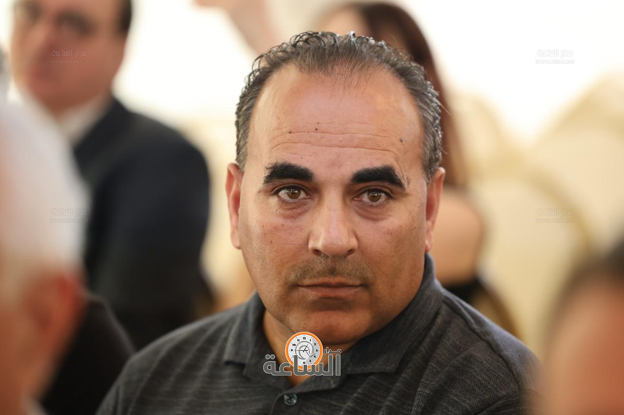 Madar Al-Saa Images 0.4394410985721817