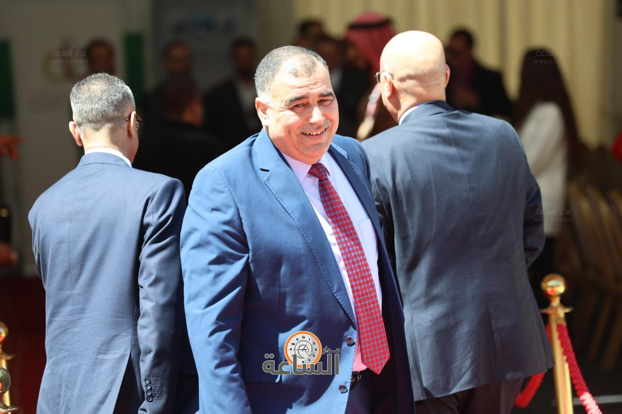 Madar Al-Saa Images 0.9314637254839078