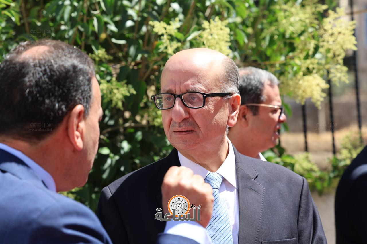 Madar Al-Saa Images 0.7255700338154275