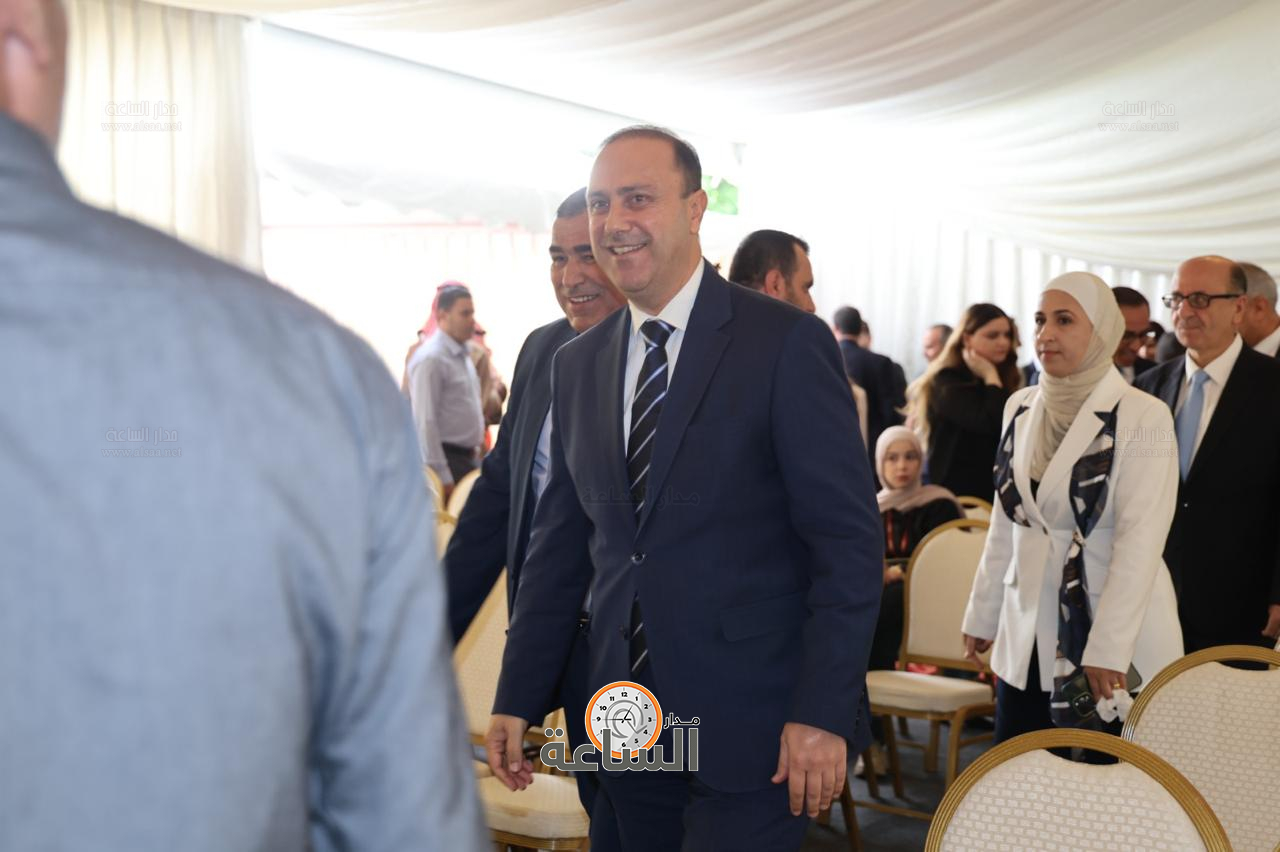 Madar Al-Saa Images 0.9123969714287816