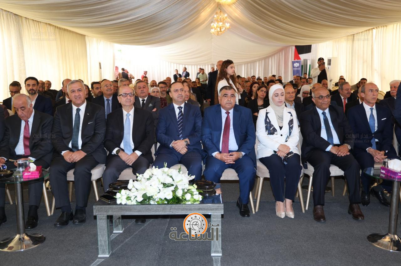 Madar Al-Saa Images 0.7889278287009784