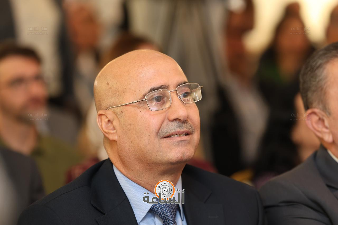 Madar Al-Saa Images 0.7669544178537043