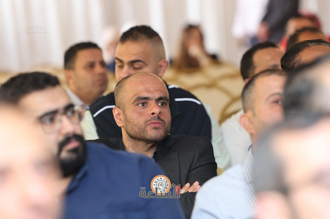 Madar Al-Saa Images 0.5612797765994724