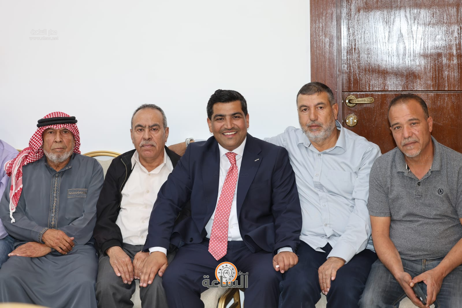 Madar Al-Saa Images 0.9137343546569578