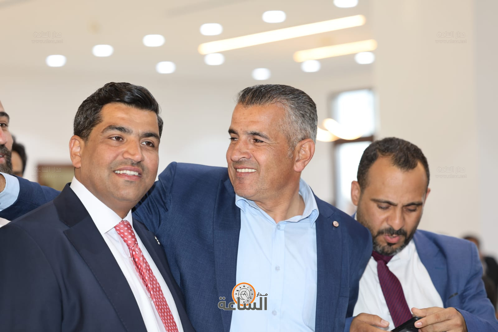 Madar Al-Saa Images 0.49979743190981873