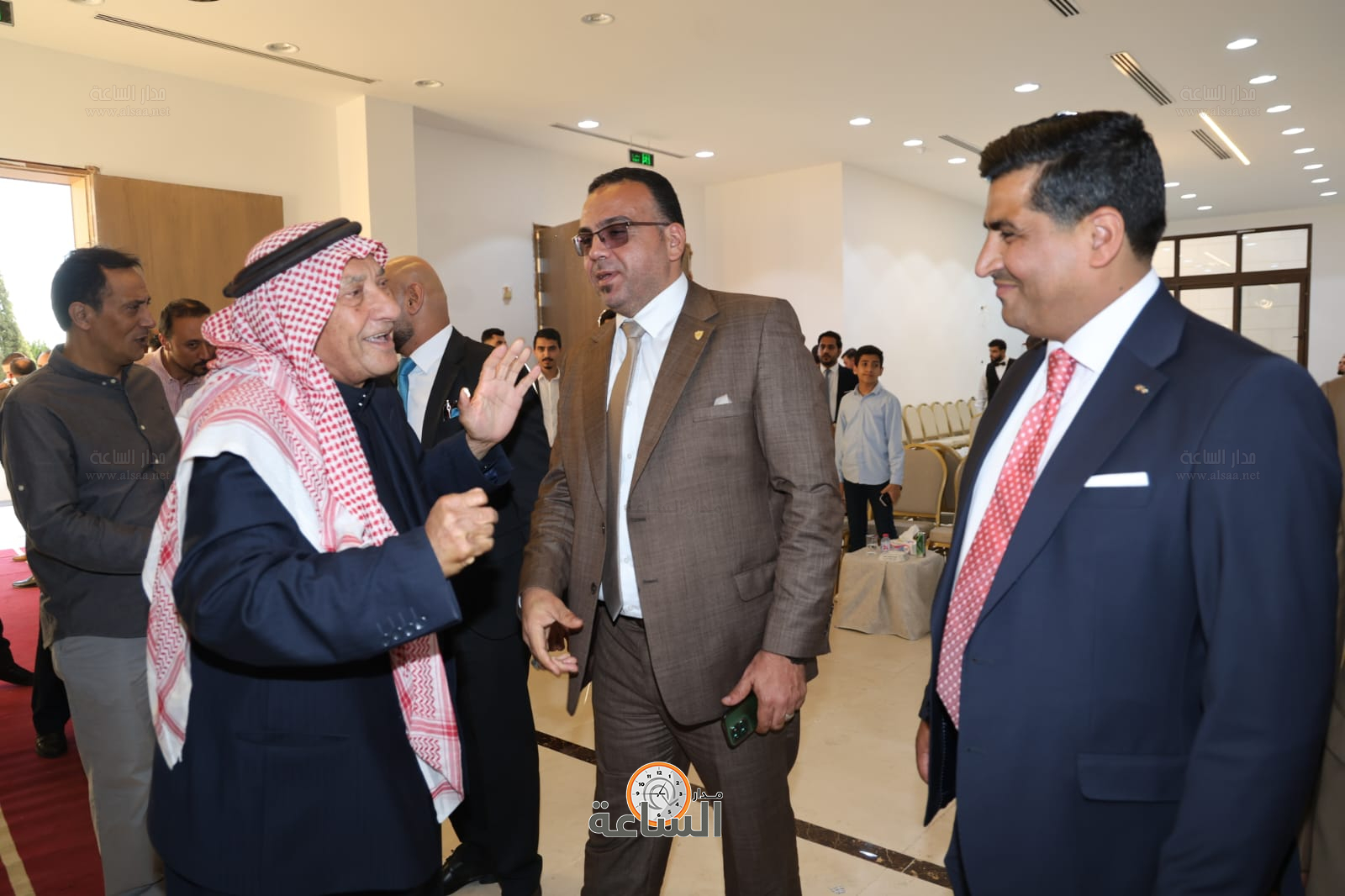 Madar Al-Saa Images 0.3289053453186178