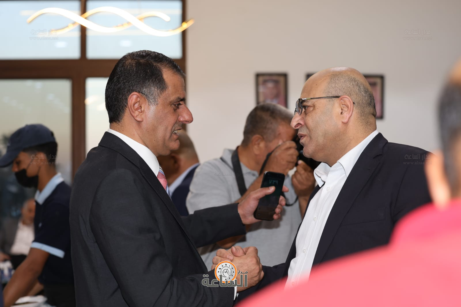 Madar Al-Saa Images 0.37905335705597853