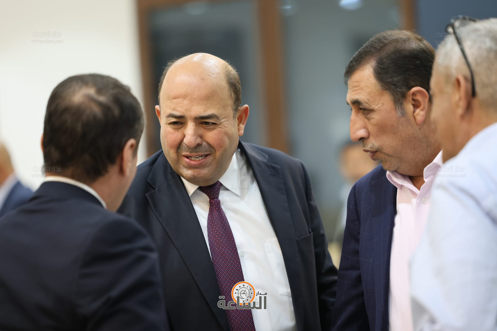 Madar Al-Saa Images 0.7736378932091887