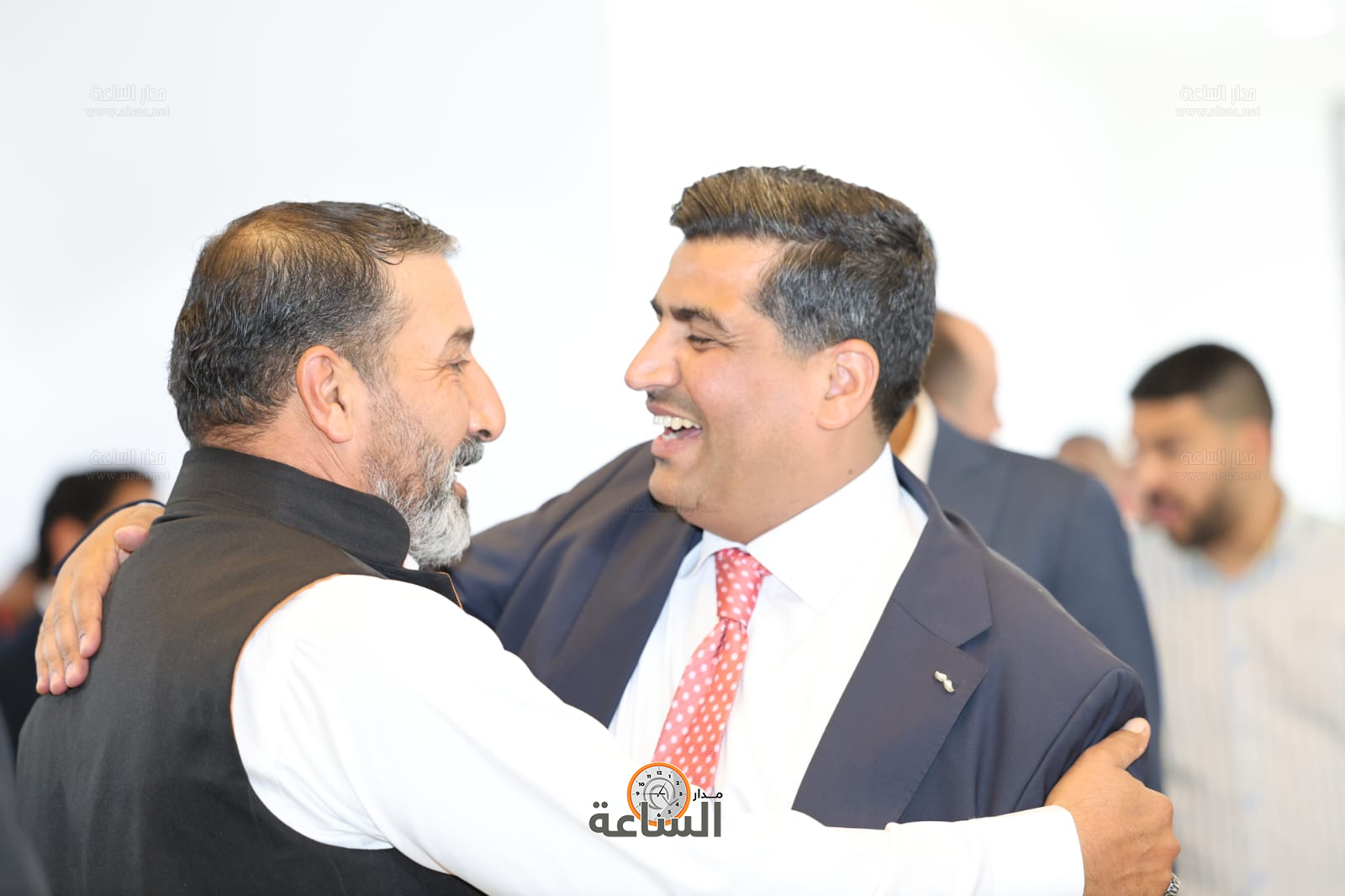 Madar Al-Saa Images 0.11303459451100151