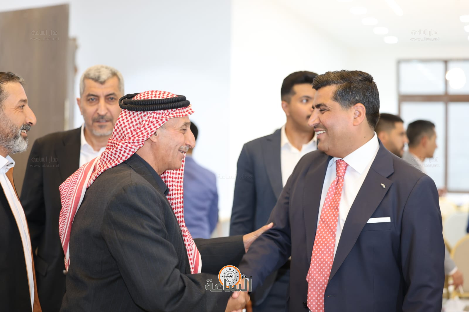 Madar Al-Saa Images 0.6256374138837147