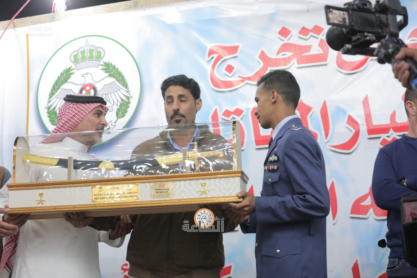 Madar Al-Saa Images 0.3149472622348892