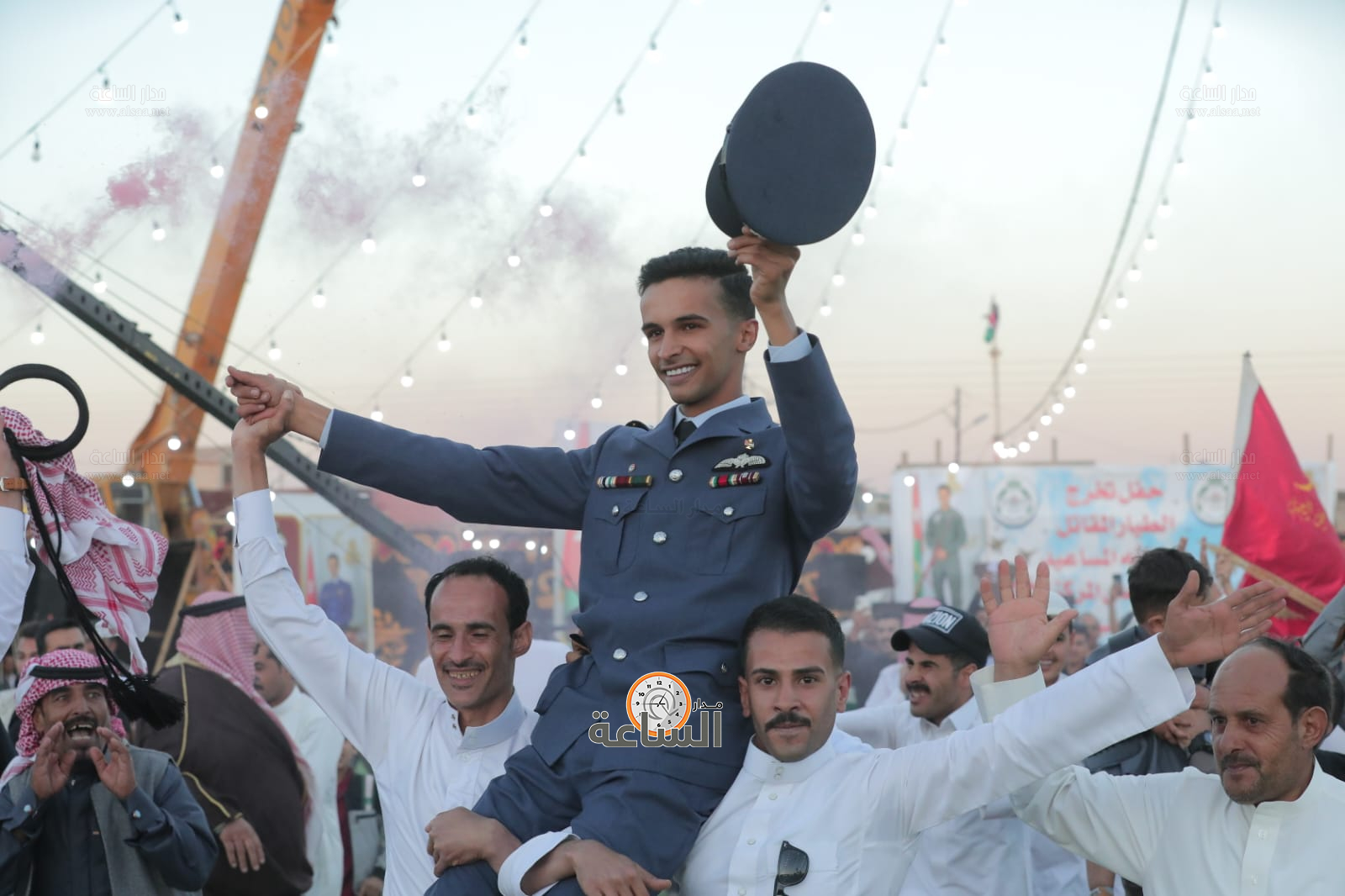 Madar Al-Saa Images 0.6899523059193662